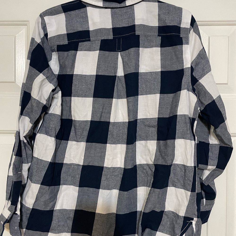 NWT Women’s Tommy Hilfiger Blouse - Size Large - Picture 8 of 8